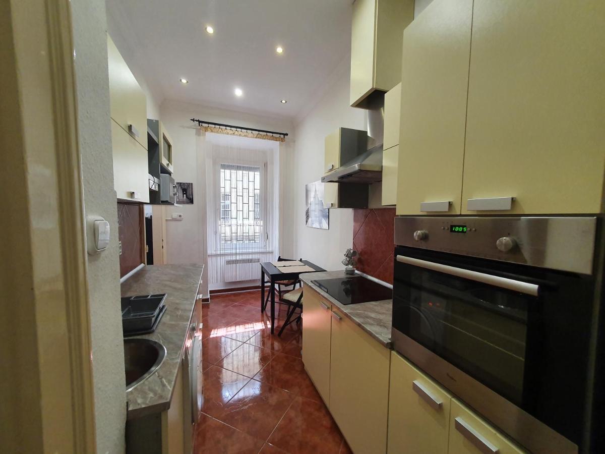 Heart Of Budapest Apartment Exterior photo